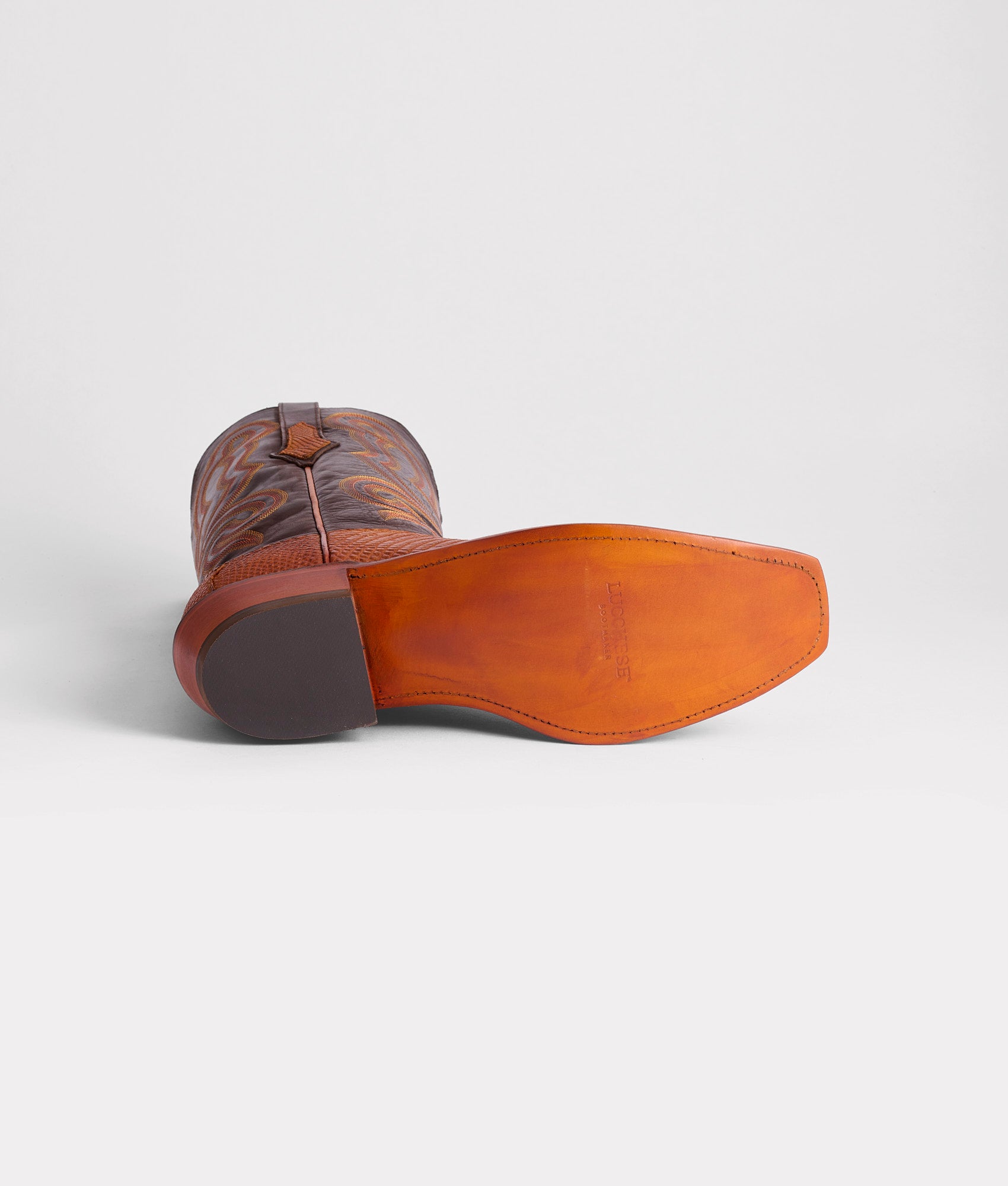 Easton :: Antique Tan - Image 8