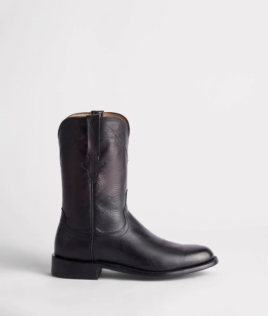 Kennedy Roper :: Black