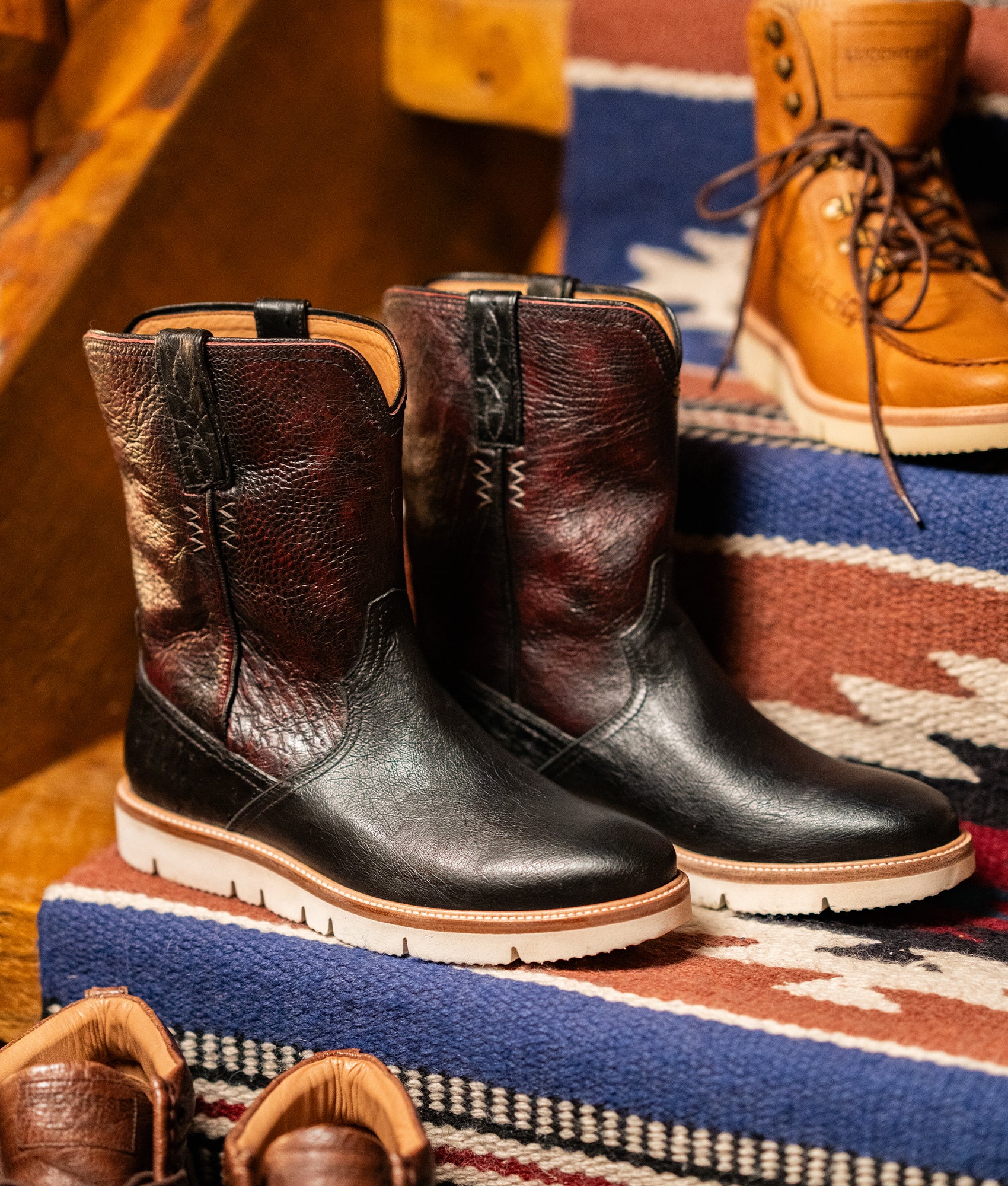 Ridgeline Exotic Pull On :: Black - Image 3