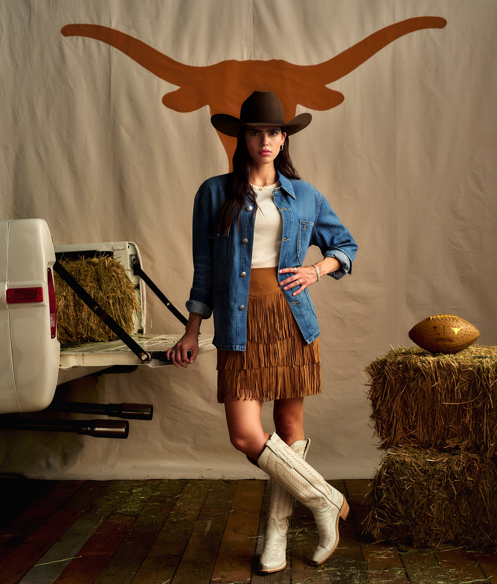 Priscilla :: Glitz Cream W/ Burnt Orange Stitching - Image 3