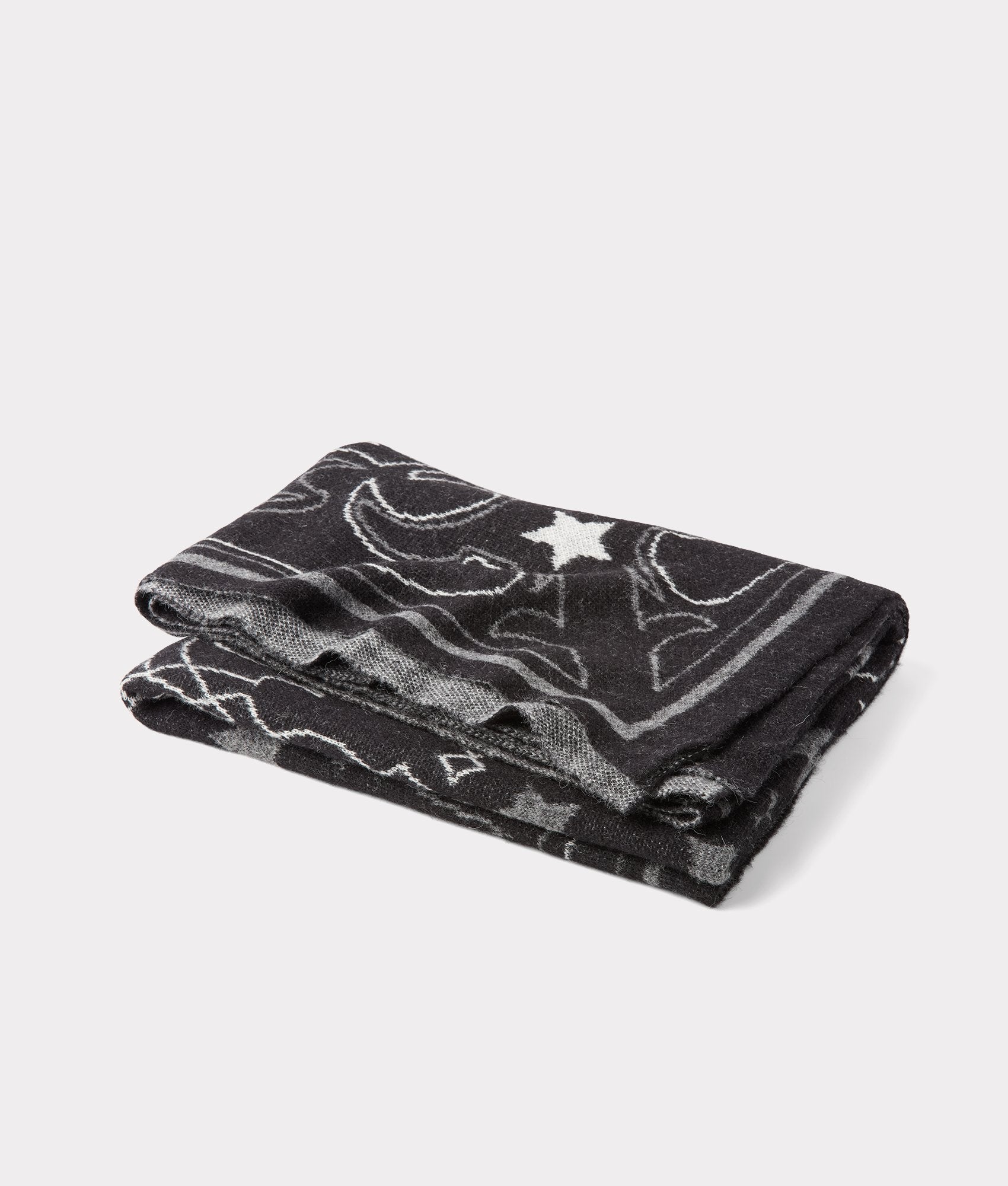 The Lodge Blanket :: Black/ White - Image 3