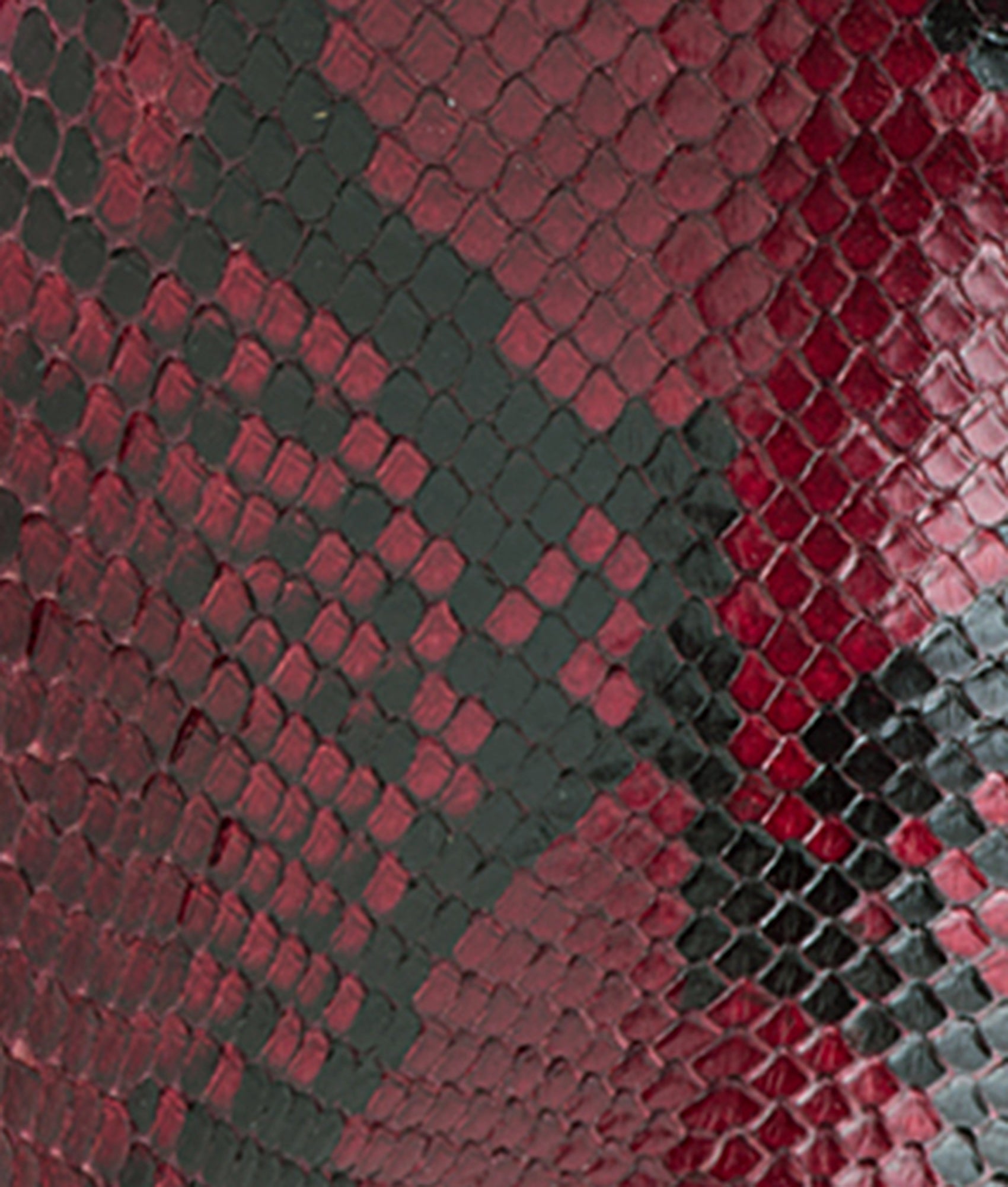 Dale Exotic :: Garnet - Image 10