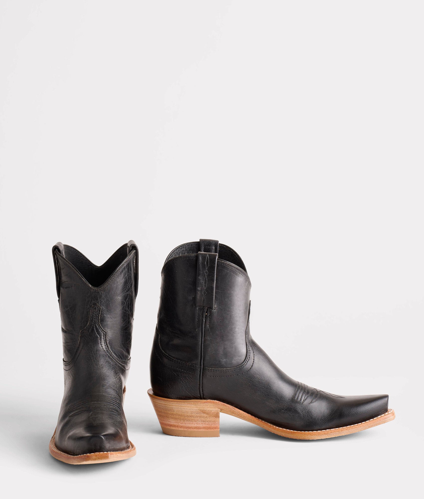 Gaby :: Black - Image 2